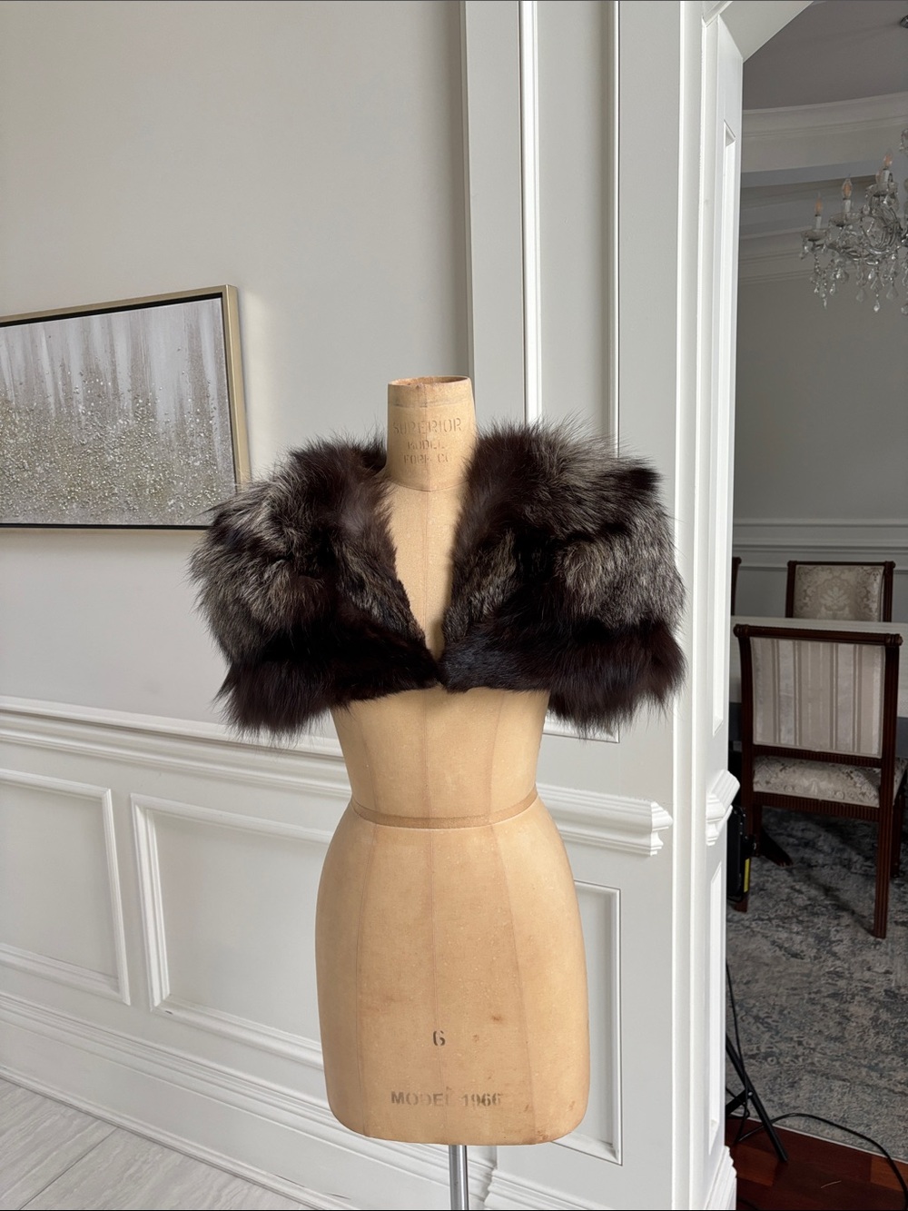 Vintage Lux  Fox Fur Shoulder Capelet in Dark Brown and Silver-Tipped Hues